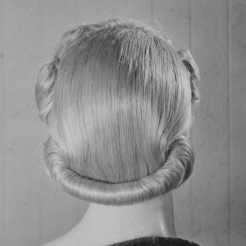 Women's Hairstyle 3 of 6